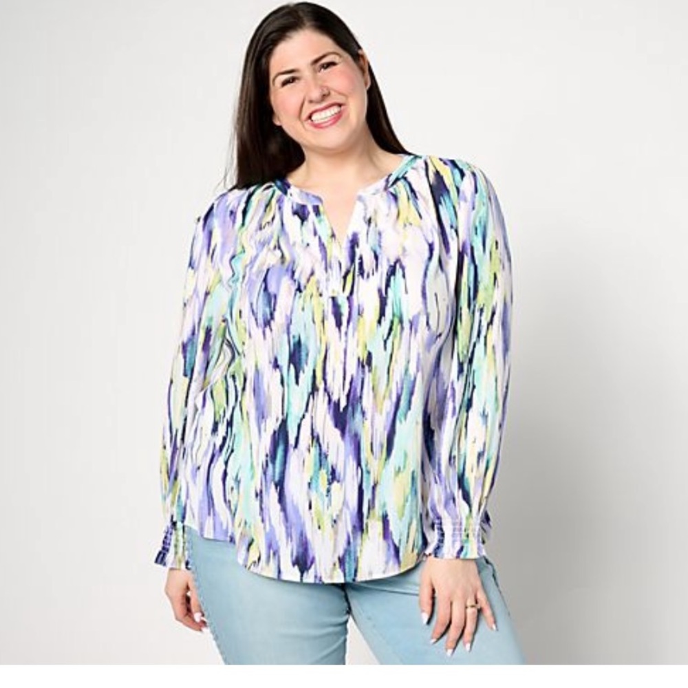 Kim Gravel Split Neck Blouse